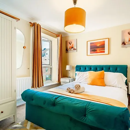 Luxury Riverview 2Bed Apt- 5 Mins From Excel London, Canary Wharf, 02 Arena - Free Parking - Playstation 4 Provided Extérieur photo