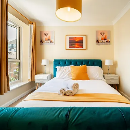 Luxury Riverview 2Bed Apt- 5 Mins From Excel London, Canary Wharf, 02 Arena - Free Parking - Playstation 4 Provided Extérieur photo