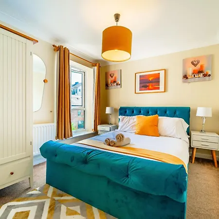 Luxury Riverview 2Bed Apt- 5 Mins From Excel London, Canary Wharf, 02 Arena - Free Parking - Playstation 4 Provided Extérieur photo