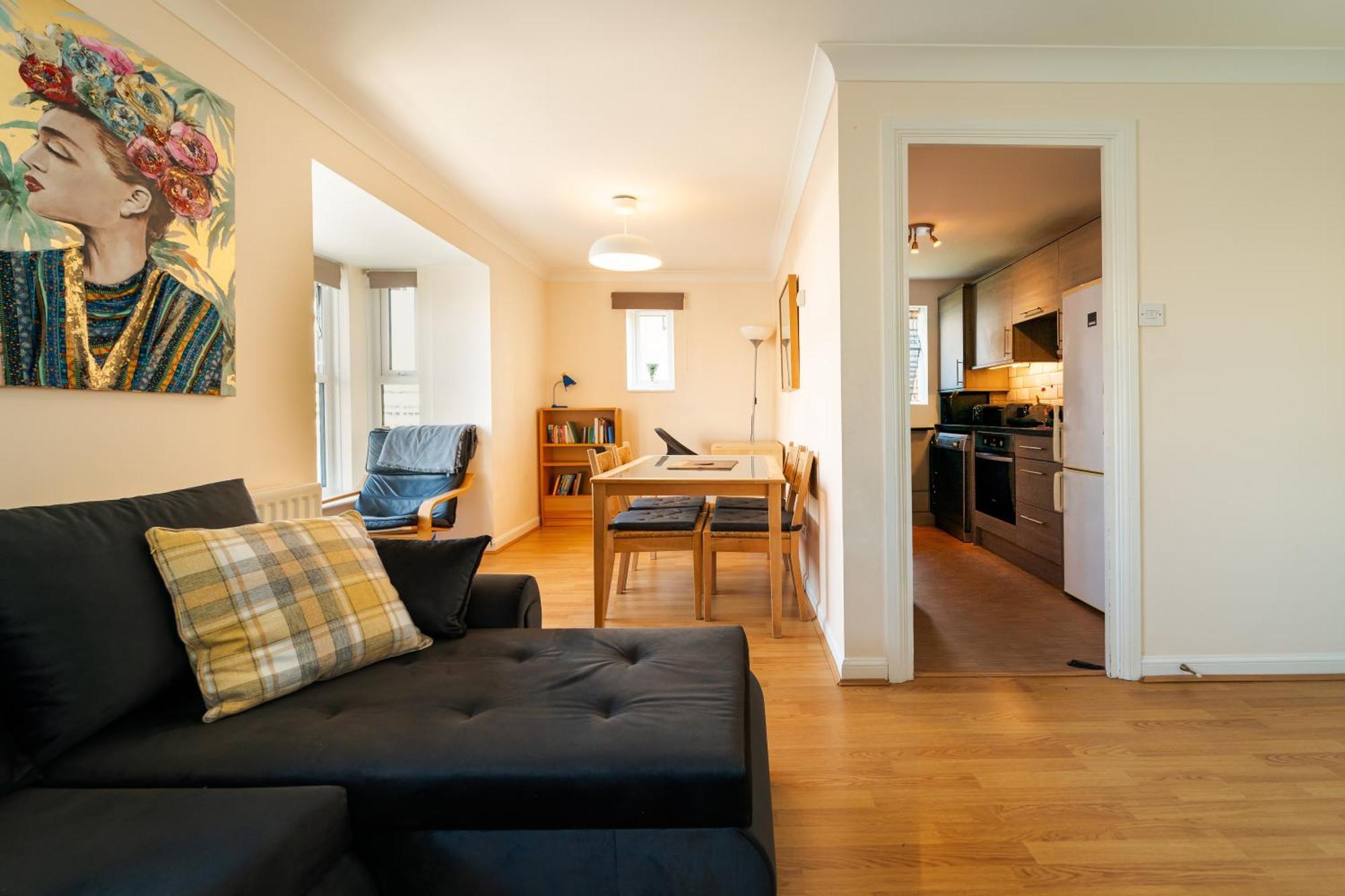 Luxury Riverview 2bed Apt- 5 Mins From Excel London, Canary Wharf, 02 Arena - Free Parking - Playstation 4 Provided Appartement Londres