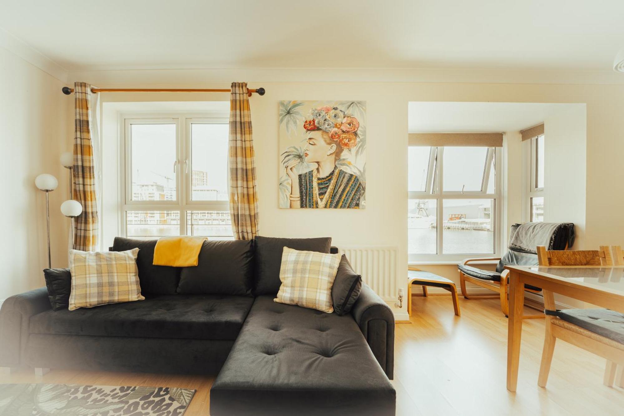 Appartement Luxury Riverview 2bed Apt- 5 Mins From Excel London, Canary Wharf, 02 Arena - Free Parking - Playstation 4 Provided *